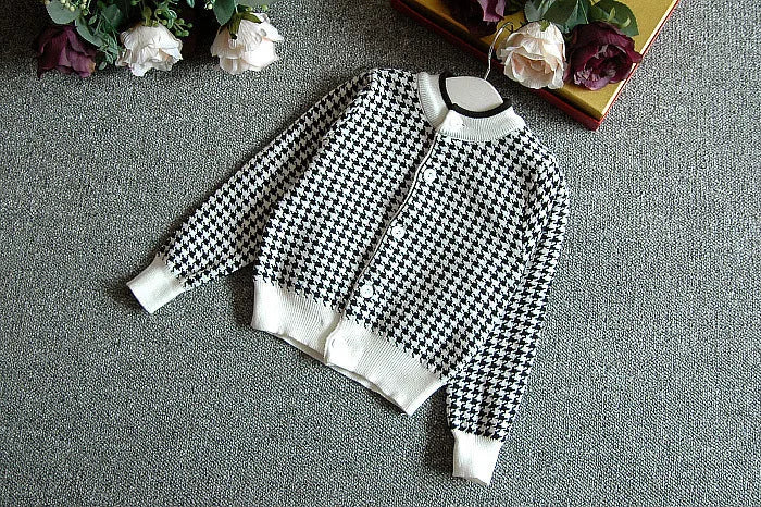 Girls' Plaid Korean Student Outfit - Autumn/Winter Knit Cardigan Sweater and Short Skirt Set