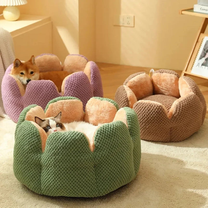 Petal-Shaped Plush Pet Bed - Winter Warm Round Kennel for Dogs & Cats