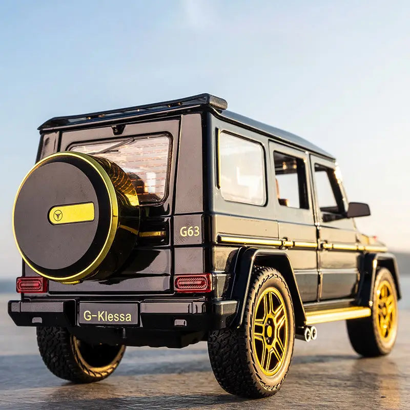 AMG G63 Model Car, Zinc Alloy Pull Back Toy Car with Sound and Light for Kids Boy Girl Gift