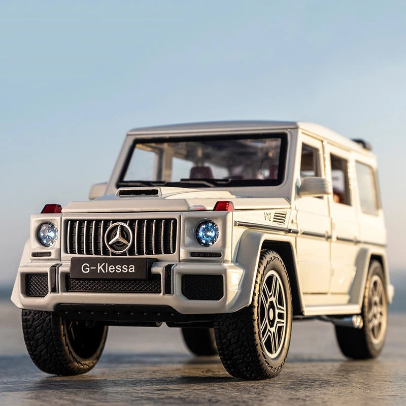 AMG G63 Model Car, Zinc Alloy Pull Back Toy Car with Sound and Light for Kids Boy Girl Gift