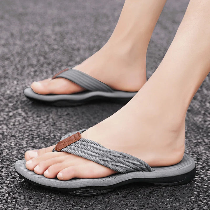 New Soft Men's Flip-Flops – Comfortable Summer Beach Sandals for Casual and Outdoor Wear